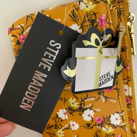 Steve Madden Floral Wristlet Handbag Purse in Mustard Yellow with two zippers - Picture 4 of 7